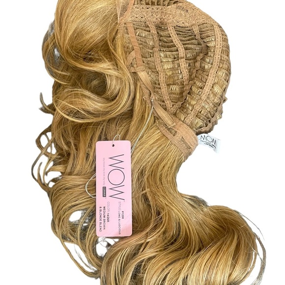- Daisy Fuentes wow wig by Luxhair color 14/26 regular style long & Luscio… - Picture 4 of 15